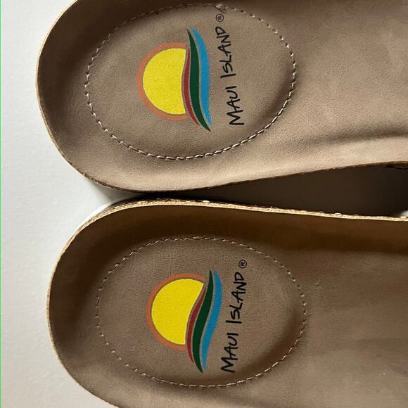 Maui Island Sandals - Picture 2 of 3